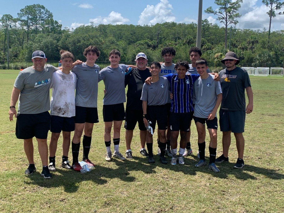 TomCrof57894366's tweet photo. FCD Boys at FGCU College ID Camp…#FGCU.  #FCDCOLLEGEBOUND https://t.co/iYA7C9B1Yx