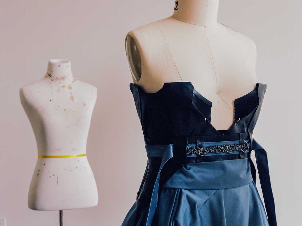 Annie Broderick debuts a new collection of wearable art – in Kevlar. This bulletproof material is delicate enough to sew and is also 5 times stronger than steel. 
#tenderandtough #femininestrength #Kevlarcouture #wearableart #bulletproof