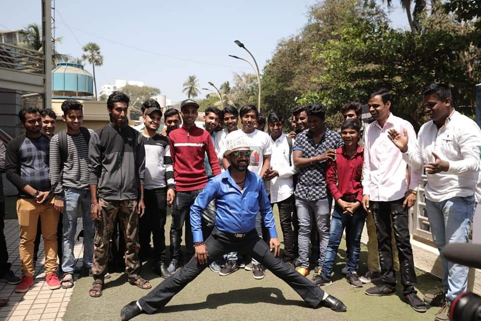 JangidGulab's tweet photo. #3Years #throughthedarkness #Gj 
#Rare #postcard #Adians #AdFan 
#Throwback #memories https://t.co/Pc51mBShuC