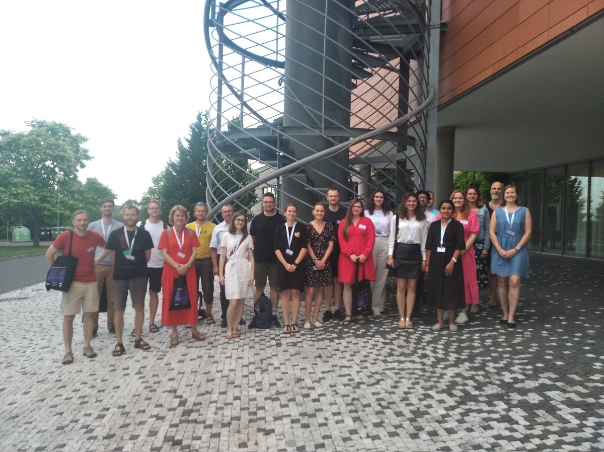 HuranovaMartina's tweet photo. Thank to all the cilia lovers to this great meeting ❤️❤️❤️ find the one difference😁 @LottePedersen12 @AdaptiveImmuni2 @imgprague @Cilia_IMG https://t.co/dfXR0eVk5T