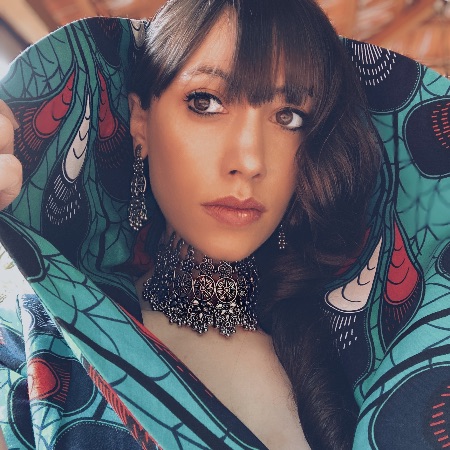 <a href="/Segiri_Music/">Segiri</a> brings the darkest edge of pop to new single 'Silence Speaks' out now via @Katherinebawden : listenwithmonger.blogspot.com/2022/06/segiri…