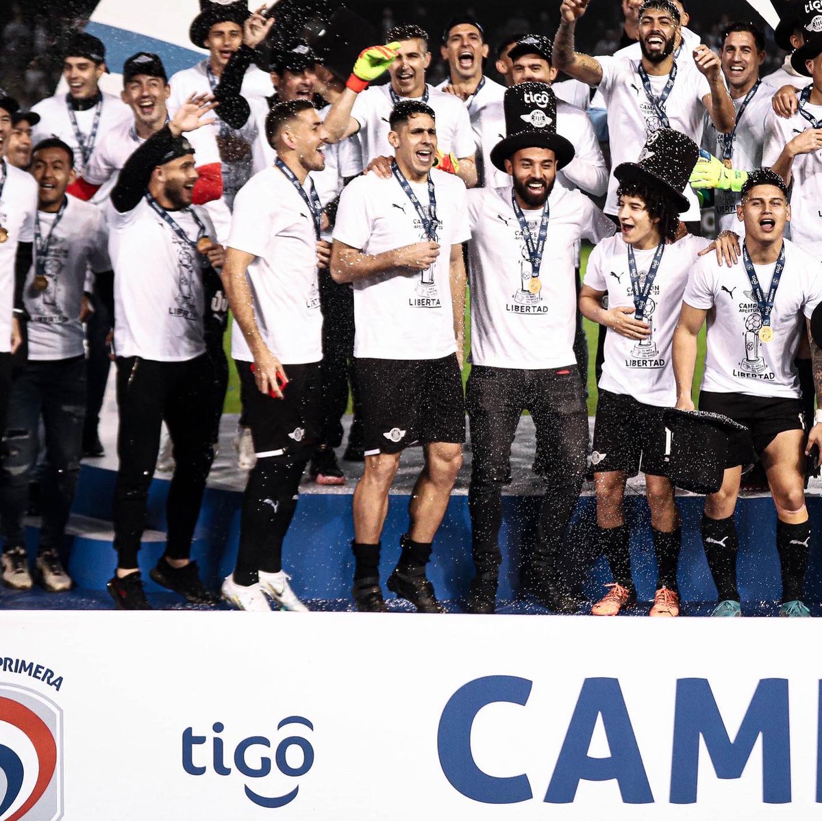 campu_a's tweet photo. No hay nada imposible para Díos si puedes creer 🙌🏻🙏🏻 Salud 🥂 campeón @Libertad_Guma 🥇🏆🏁🏁 https://t.co/ZJLIadoqcK