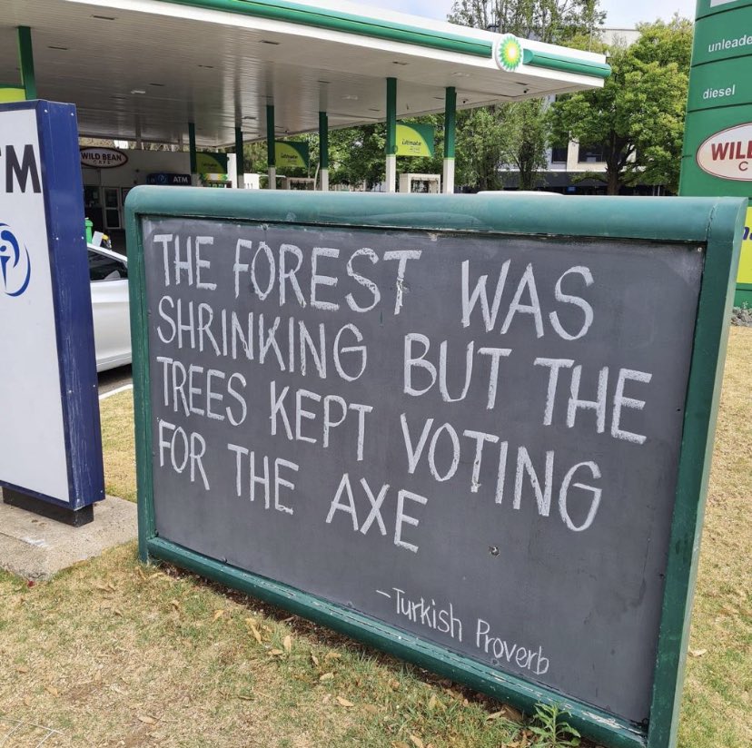 gr8twallofchidi's tweet photo. Hope some Nigerians get the message
#room419 #bolt #donny https://t.co/DWa2rqrr0X