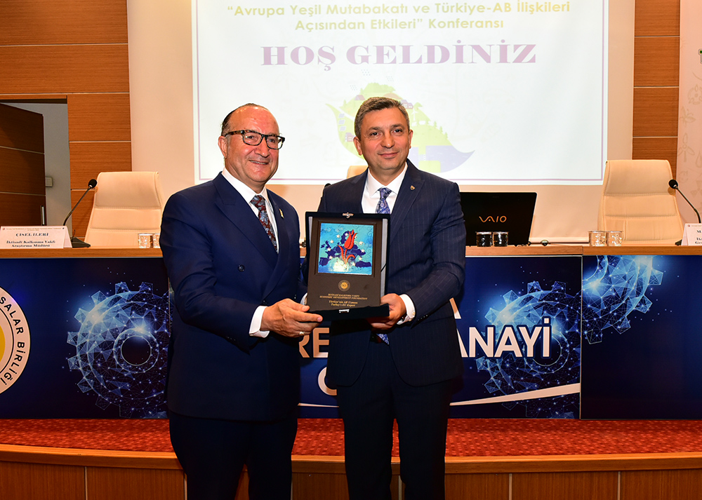 “Avrupa Yeşil Mutabakatı ve Türkiye-AB İlişkileri Açısından Etkileri”

➡️malatya.gov.tr/avrupa-yesil-m…