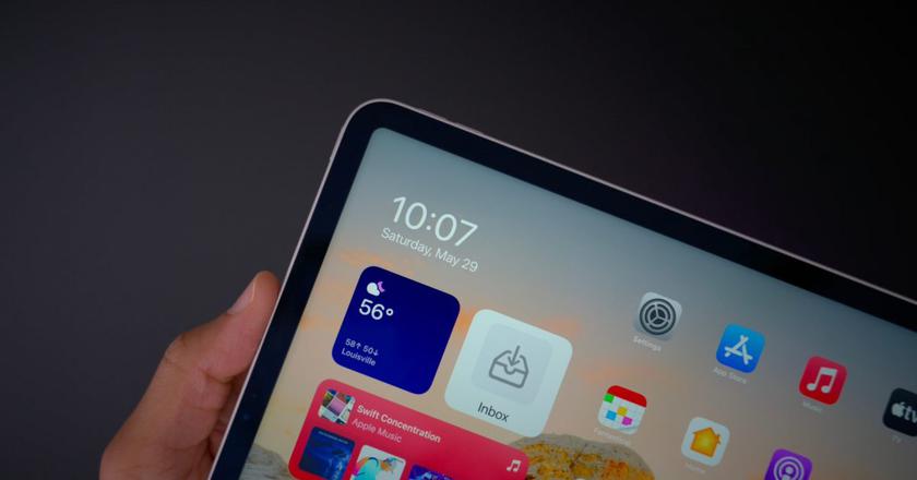 CeotechI's tweet photo. Apple, nuovo iPad entry-level con 5G e USB-C
#5G #A14Bionic #Apple #AppleDesign #AppleiPad #Bloomberg #iPad #iPad10 #iPad2022 #iPad2023 #iPadOS16 #MacRumors #MarkGurman #Notizie #Rumors #Tablet #Tech #TechNews #Tecnologia #USBC
https://t.co/jUjJurXGvC https://t.co/Zy6PjGe4dI