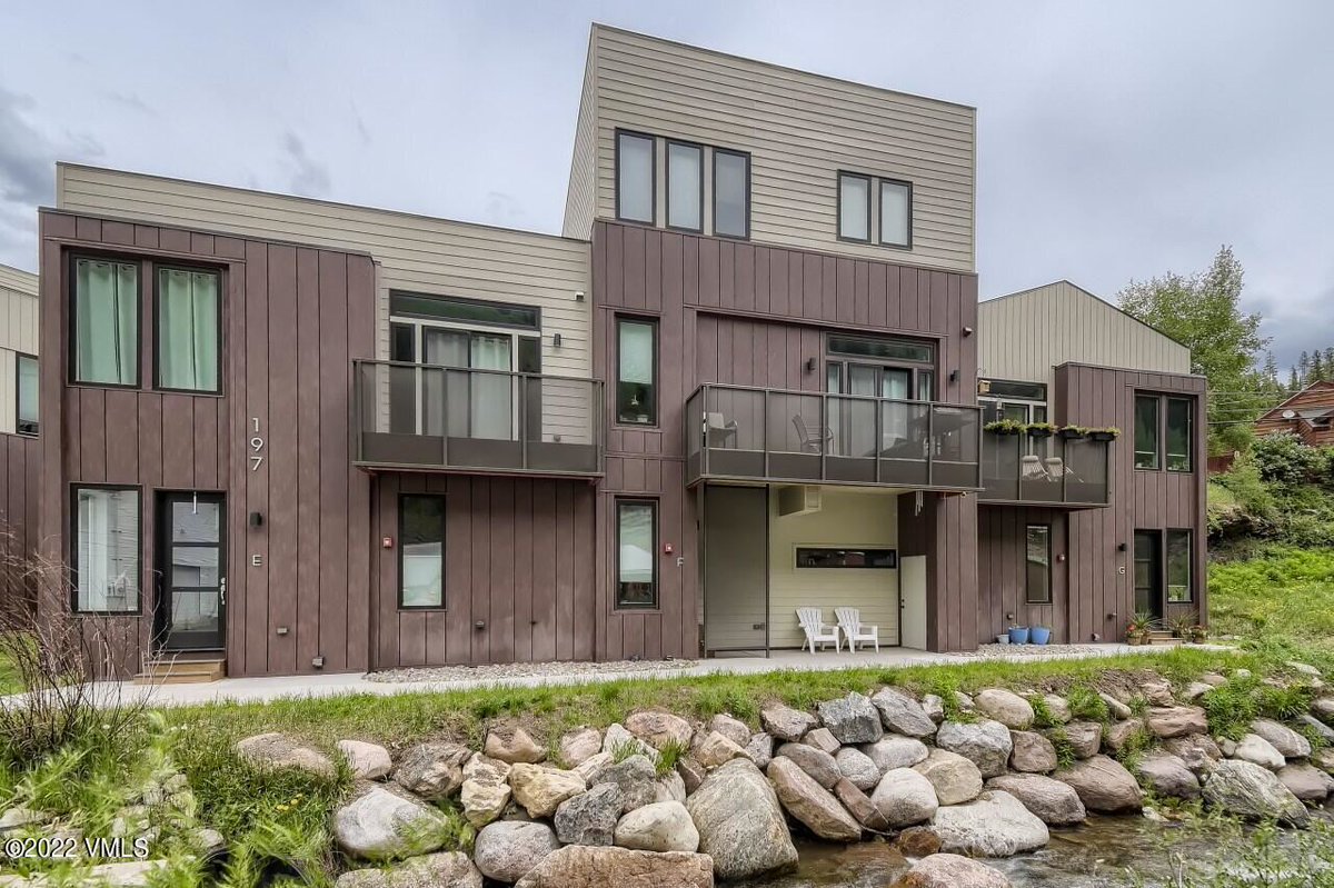 YourVailHome's tweet photo. New listing in Red Cliff!  
From your deck terrace, behold unique views of red quartzite cliffs that gave the name to this historic town. https://t.co/pQwvH8uAzp https://t.co/RF8wrXA9lA