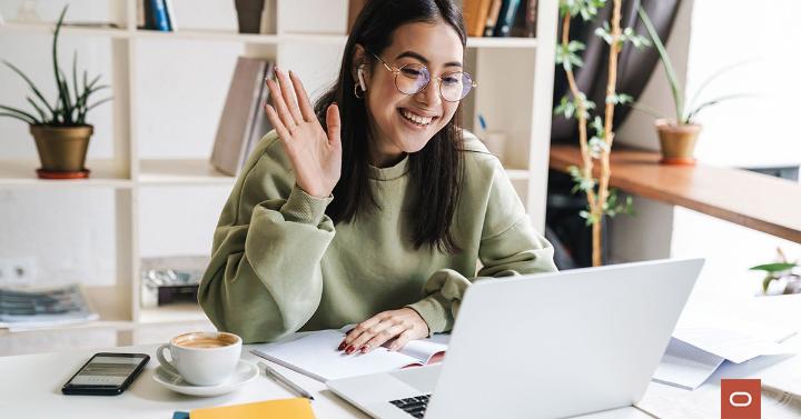 KlausPlanton's tweet photo. Recognizing that customers expect more is one thing; updating your company’s approach to #custserv is another.

Here are key ways you can support and satisfy your customers and your #customerservice representatives too via @OracleCX: https://t.co/2Mwkk5iRuq https://t.co/UQeawvOCHt