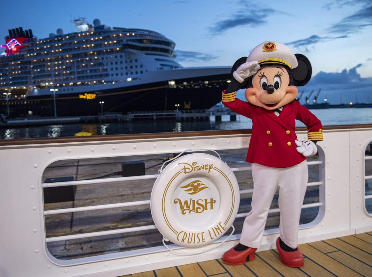 DisneyCruise's tweet image. Only 2 days until the debut and christening of our newest ship, the #DisneyWish! Join us on June 29th at 11:00 AM ET on the Disney Parks Blog as we livestream this enchanting event: di.sn/6002zcVAw #DisneyCruiseLine