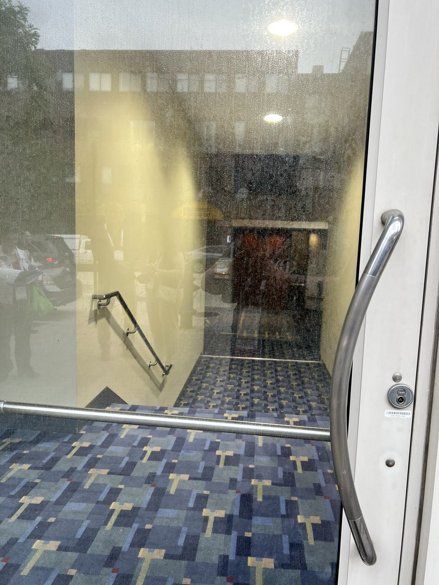ILA_SANP's tweet photo. Fire alarm 🚨 😳#SANPatALA #ALAAC22 https://t.co/Cc0tDjLHX4
