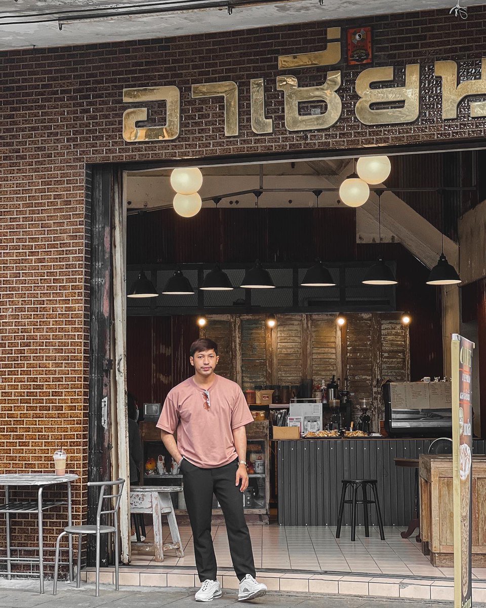 VTipsee's tweet photo. คนเดียวมันก็คงไม่ได้แย่เท่าไหร่ !!! … เนอะ #ทำงาน เก็บตัง เที่ยว จบ https://t.co/479dnZlsXL