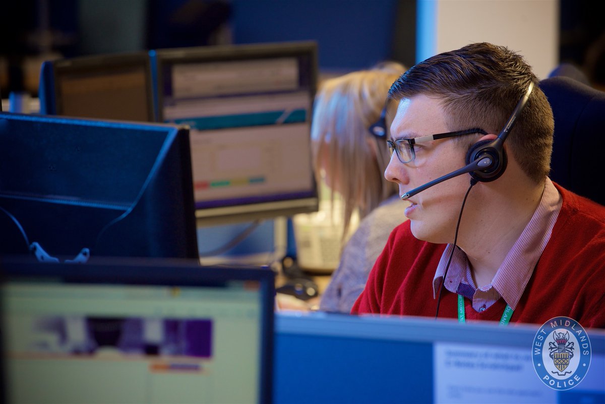 JobsWMP's tweet photo. How's your day gone? Is it a #NewJobMonday?
If so, we've got loads of opportunities just waiting for you... from #ContactHandler to #RecruitmentOfficer, from #PartsAdvisor to #PoliceStaffInvestigator.
#policecareers #WeNeedYourSkills
Visit➡️https://t.co/zQPzTbeGP9 https://t.co/kyDufcxIs5