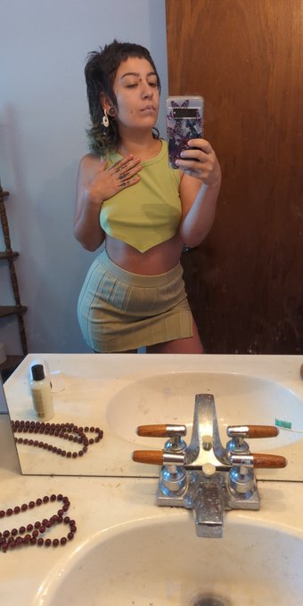 Buttercup but slutty  Sluttercup Power puff me in the ass ☺️ https://t.co/yT4Hi8dyI9<a href="/tag/gothgirl"class="tags"><span>#gothgirl</span></a><a href="/tag/altgirl"class="tags"><span>#altgirl</span></a><a href="/tag/ballbusting"class="tags"><span>#ballbusting</span></a><a href="/tag/bdsmextreme%20"class="tags"><span>#bdsmextreme </span></a>