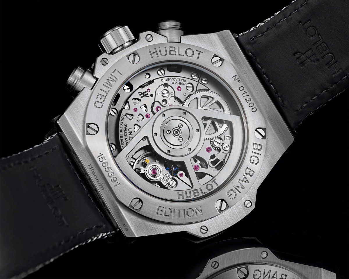 cotedesmontres's tweet photo. The new chic, technical and exclusive #Hublot #BigBang #Unico #EssentialGrey - A stunning cocktail designed by @Hublot! Thanks to its perfectly monochrome and satin-finished look, which magnifies the unmistakable design of the original model…
https://t.co/iFA0MjpP6W https://t.co/ZbIsoC7xry