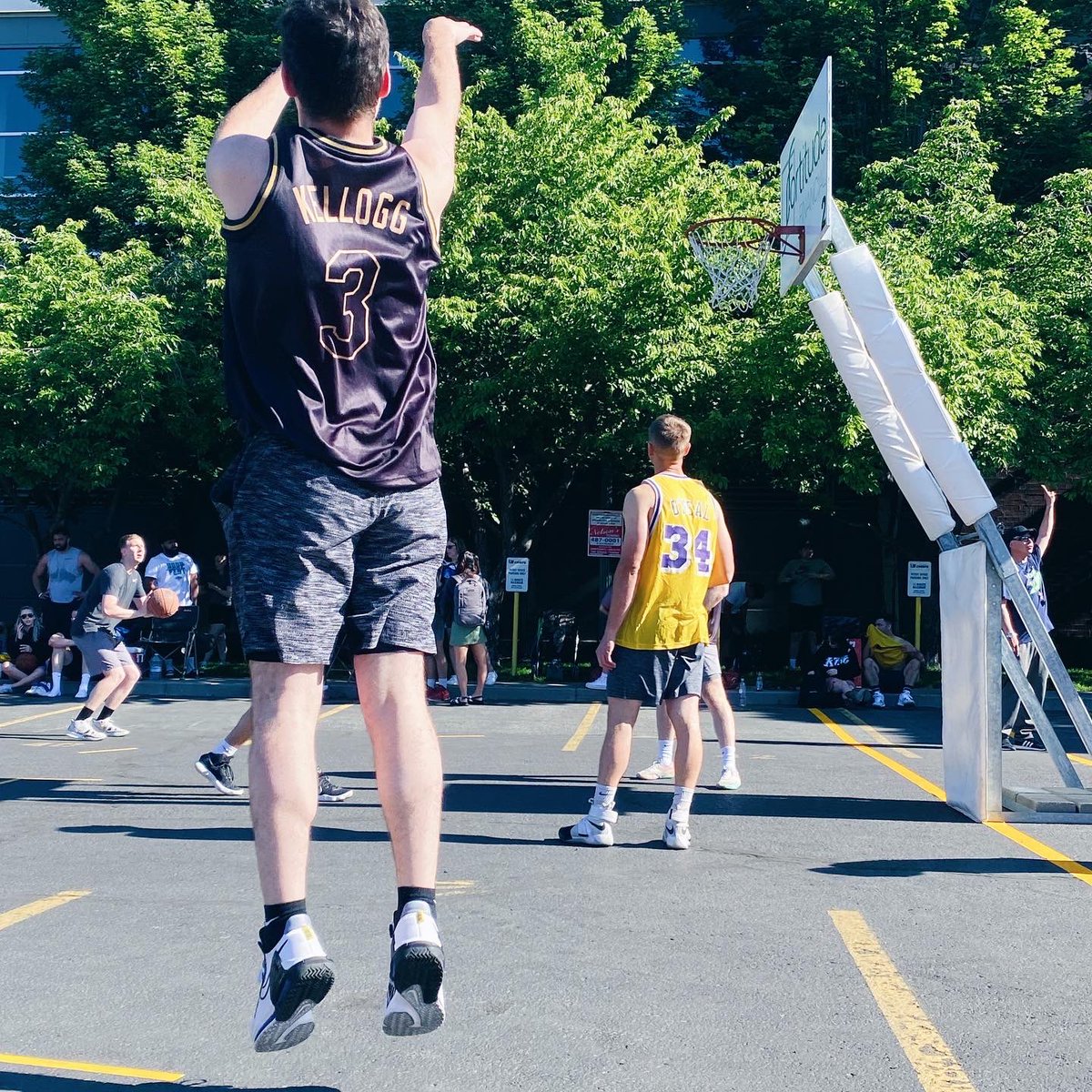 ITSLogistics_'s tweet photo. First ever #ITS trip to @spokanehoopfest 🏀 The boys are already getting ready for next year! See y’all next year🏆 https://t.co/MPZV1cXQdw