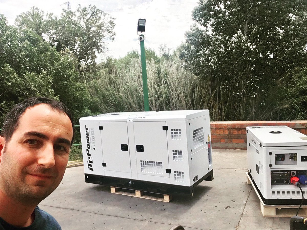 josepllobet_'s tweet photo. Ara fa 2 mesos que vaig començar una nova etapa com a informàtic a GRV Power. Una empresa de les més importants del sector dels generadors elèctrics i grups electrògens diesel i benzina.
@ITC_Power
#generadors #itcpower #hyundaipowerproducts #kompakpower #ecoflow https://t.co/YHPWXrzlcw