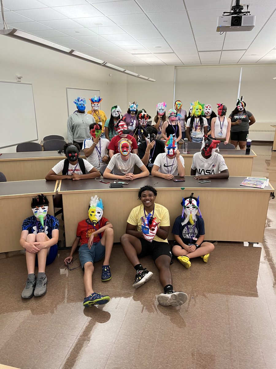 UWWPreCollege's tweet image. We want to give a big THANK YOU to Latino Arts Inc. because our STEER campers had a great time learning the significance of latin art and creating their own Carnival masks. 
#uww #precollege #uwwprecollege #STEER #latinart
