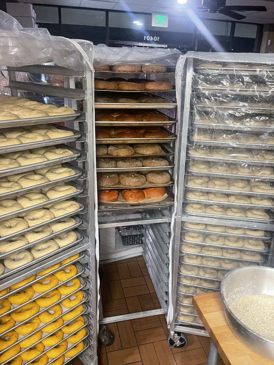 tron5stx's tweet photo. The @DegenToonz fam literally BLEW ME UP 🧨. So I gotta do a 🥯 giveaway for the family. This time I’m gonna pick 2 winners and send them a dozen of the best of the best. All you gotta do is follow, RT and tag 3 friends. AND SHOW ME YOUR TOON! LFG FAM 😎���🧨🔥😈🥯🥯🥯#bagels #nft https://t.co/UBuB3sc7rA