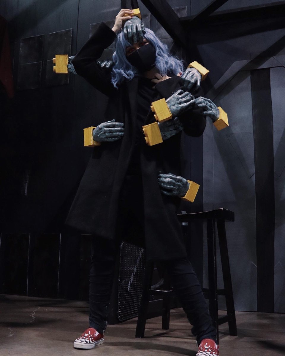 cloudibabii's tweet image. “violence for the sake of others makes it admirable.” - shigaraki tomura