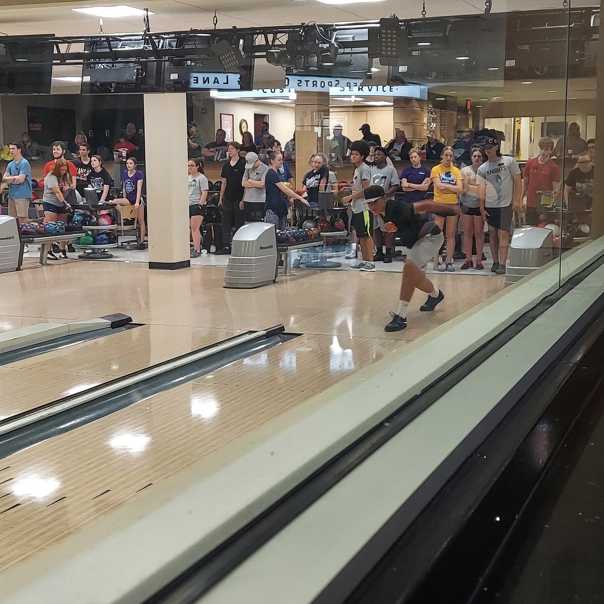 <a href="/ShockerBowling/">Wichita State Men's Bowling</a> camp! <a href="/Bowlerjett1/">bowlerjett1</a> really learned alot about himself and his bowling! He had a super great time and did not want it to end! <a href="/cosby_jr/">Donald Cosby Jr 🇺🇸</a> <a href="/bowler_lovie/">Lovie Cosby</a> you will be there in month!