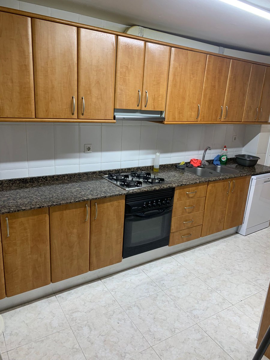 rmstw_'s tweet photo. 💫HABITACIÓN EN REUS💫 Para entrar a vivir. Habitación amplia en un piso de 3 habitaciones, recién reformado, a 2 minutos de la universidad (Rovira i Virgili), con baño propio, dos patios y todo equipado!
+Info por MD
Se agradece rt y DIFUSIÓN‼️ 
#queydondeestudiar22 https://t.co/ZPSG8QCxCO