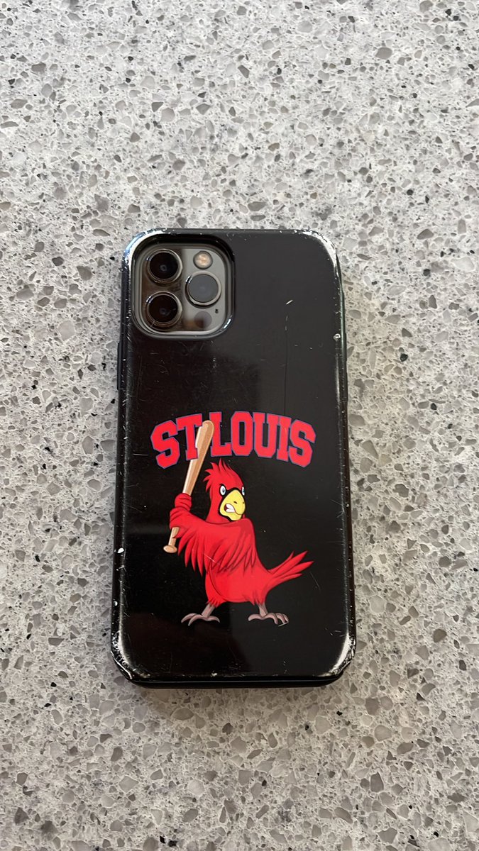 zachary_deboer's tweet photo. Hello @Electric_Forest I found this phone while taking a fat poop and I would like to find it’s owner plz Soread the word I live in MICHIGAN and can send it to it owner #EFFAM #effam #EF2022 #festival #lostphone #Dubstep #trancehouse #bigroom https://t.co/2IShlCWbwM