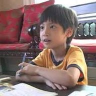 둘이 애기 때 친구였어도 웃겼을 것 같다 태현이 전화로 휴닝이 집에 놀러오라구 해놓고 학교에서 배운 거 알려줄 듯

놀자묘….                               지금 놀잖아