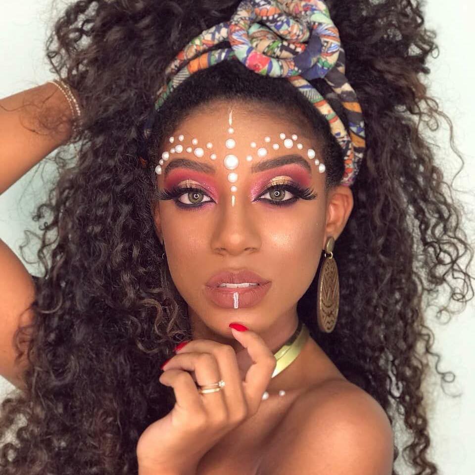 No dia do UFRGS Portas Abertas, o Muamba foi especial: recebemos nos estúdios Laís Dias Gomes, musa da Imperadores do Samba e estudante do sétimo semestre de Medicina. Ouça o bate-papo: ufrgs.br/radio/muamba-a…