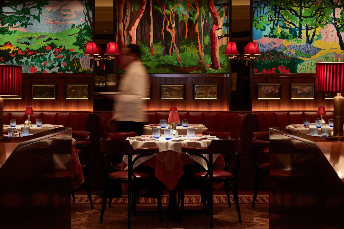 ColonyGrillRoom's tweet photo. Join us this evening as we celebrate No Corkage Monday at The Colony! Bring a bottle of your favourite wine to share with your friends and family and we'll provide the rest.
#Mayfair #London #ColonyGrillRoom #NoCorkage @TheBeaumontLDN https://t.co/uBn2ny1196