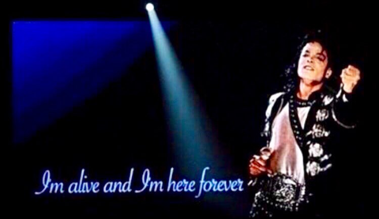 7KeepBeLIEving's tweet photo. @latoyajackson ♥️🙏😘 
It's just a break between 2 lives⏳
May he be happy and at peace 
all these years , this is the most
important thing.
Be blessed Dear @latoyajackson 
Dear Michael 💟 
We will love you for eternity, 
be sure ! LOVE from France 💟 https://t.co/F0868lw74l