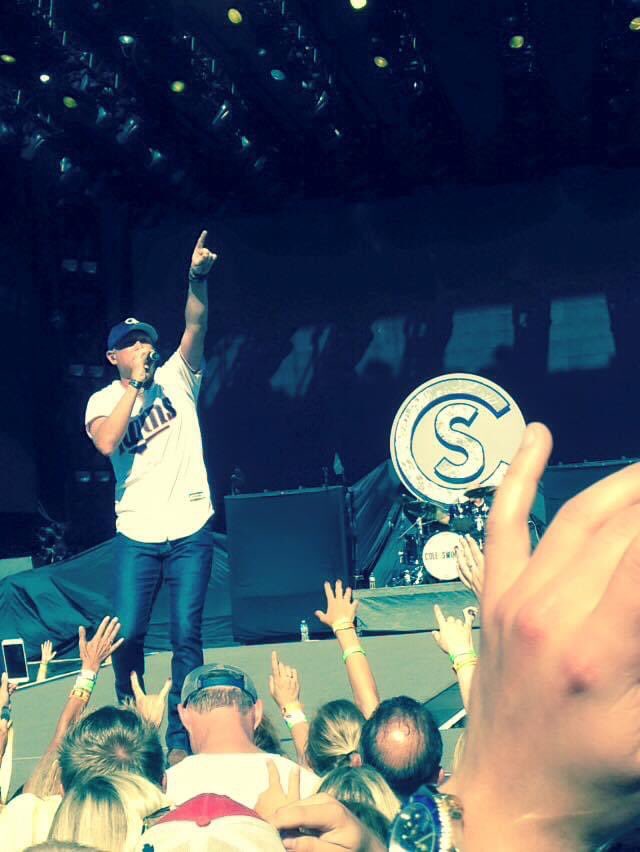 chrisloebs8's tweet image. @coleswindell glad to see you’re coming back to Target Field! Hope you saved this awesome @Twins jersey!