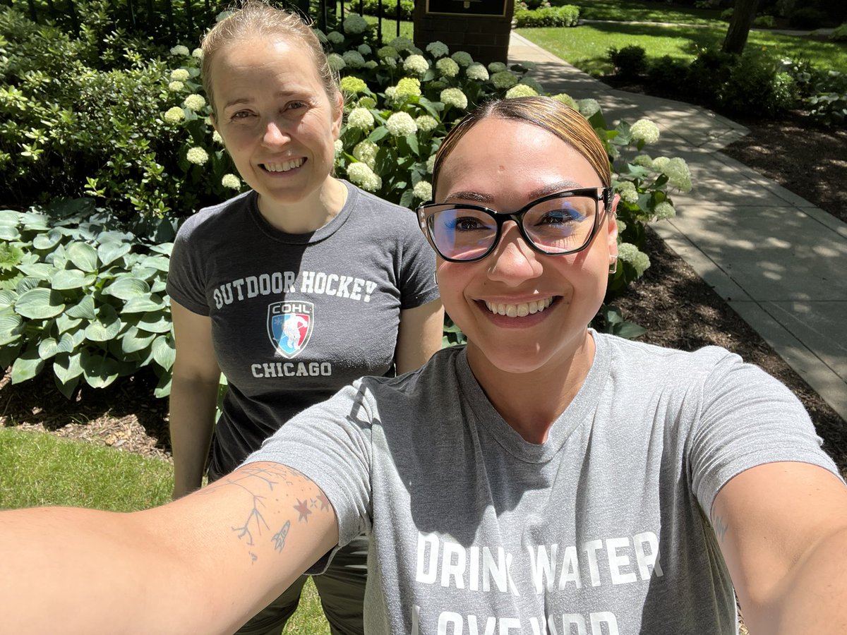 TheTaraChavez's tweet photo. A huge thank you and shout out to @LaMontagneLab for sharing resources and great conversation today @DePaulU ! How lucky I am to be able to network with wonderful educators! #biologyteachersunite 💖 https://t.co/iv2eXg2BHA