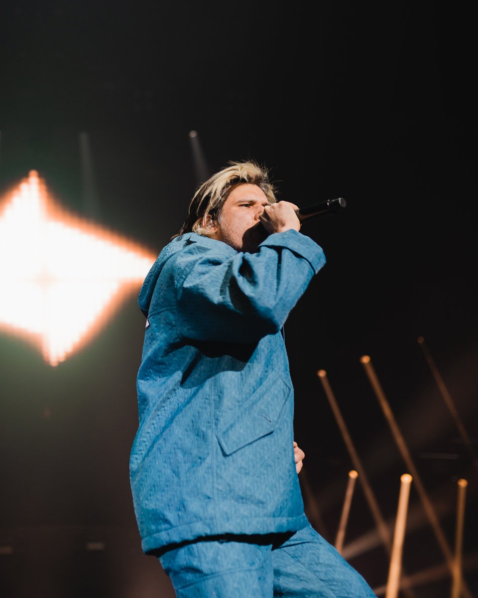 bldjordan's tweet photo. J'ai pu shooter Orelsan à Lyon et c'était vraiment incroyable https://t.co/HDTMVhQ5FR