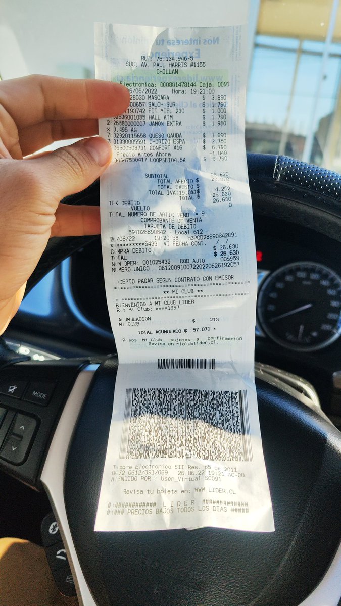 flores_angelo's tweet photo. @LIDERcl ayer durante la tarde noche realice la compra en el supermercado de Chillan , líder express y me encuentro con esta sorpresa hoy en la mañana. Me imagino que todos deben estar igual, habían muchos a la venta, el control de calidad veo que es 0 https://t.co/PPVfveaXYK