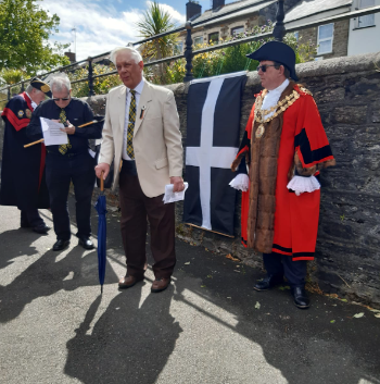 thecnpKernow's tweet photo. Duncan Paul Matthews from the Old Cornwall Society details the loss of Cornish men and women during the Cornish uprising of 1497 and reminds everyone how important it is for Cornish history to be taught in schools

#Cornish #Kernow #Cornwall #Bodmin #ThomasFlamank #AnGof https://t.co/WjhH1fO8bR