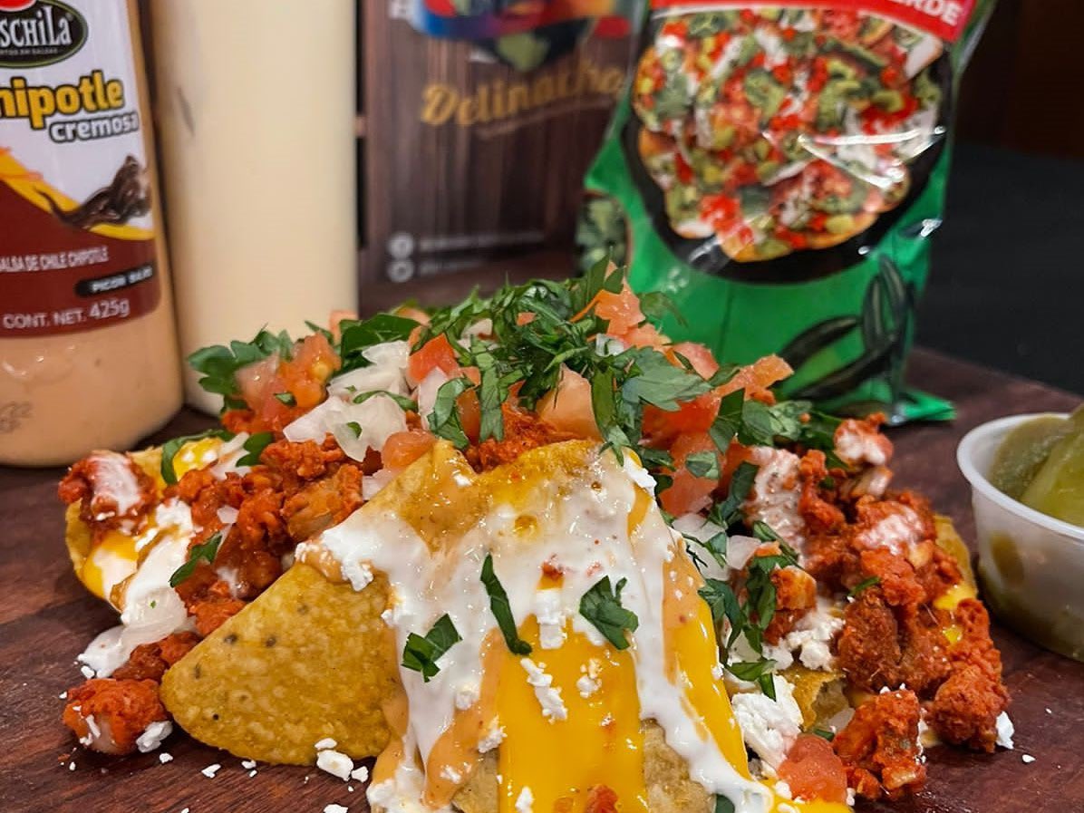 Delinachos1's tweet photo. ¡¡Buenos días!! ¡Que tengan un feliz inicio de semana! Recuerden: “No dejen para mañana lo que puedan comer hoy”… así que, les esperamos en #Delinachos #Saltillo para disfrutar de nuestros #NachosAlPastor https://t.co/yB4AF7XPTC