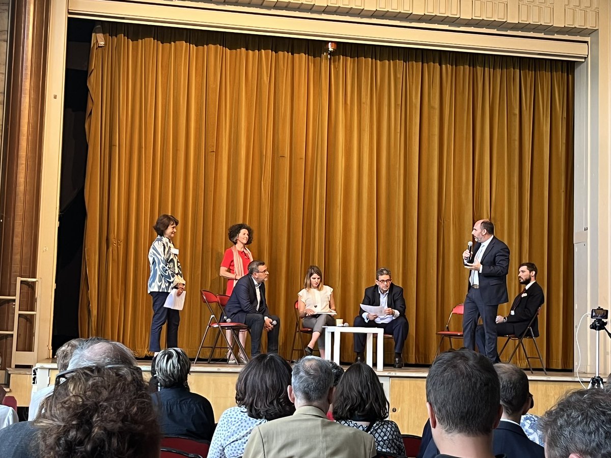 RézoSocial tweet media