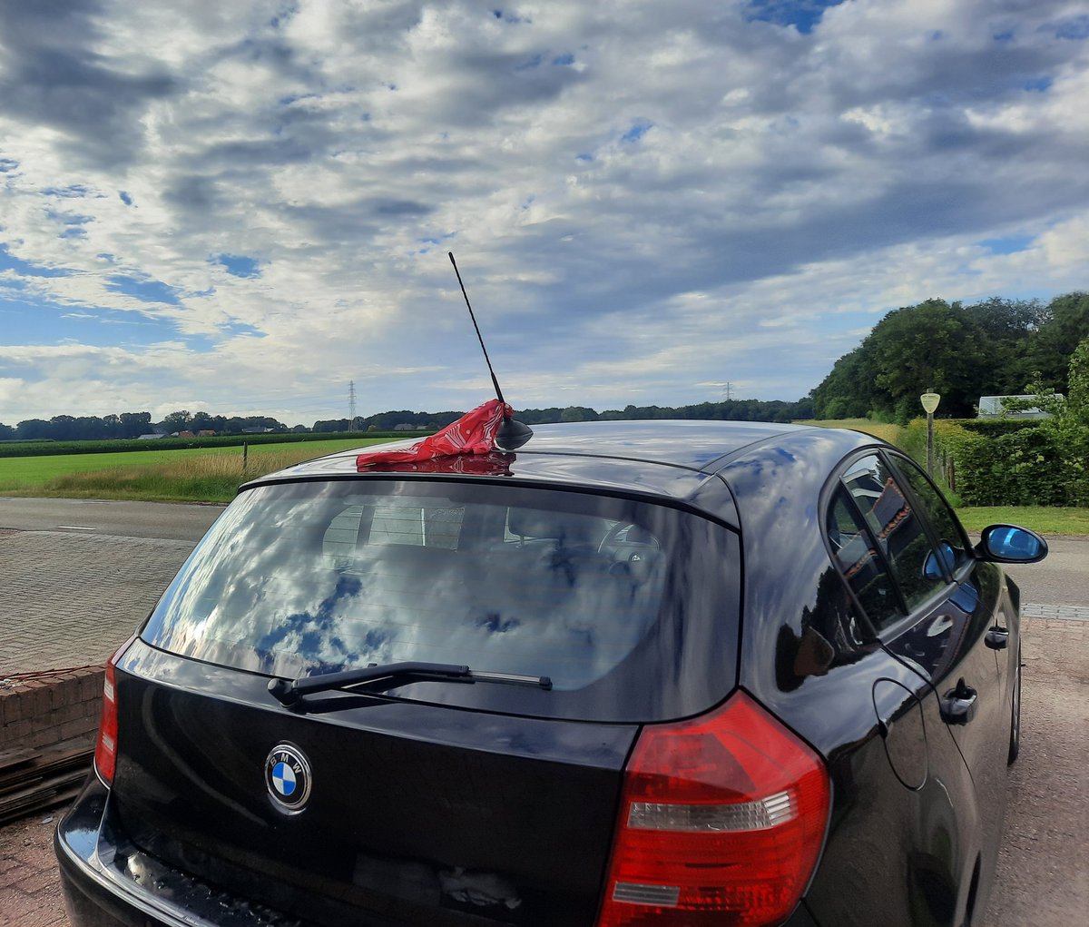 💪🚜
De boer dat is de keerl! 

#boerenopstand #boerenzakdoek