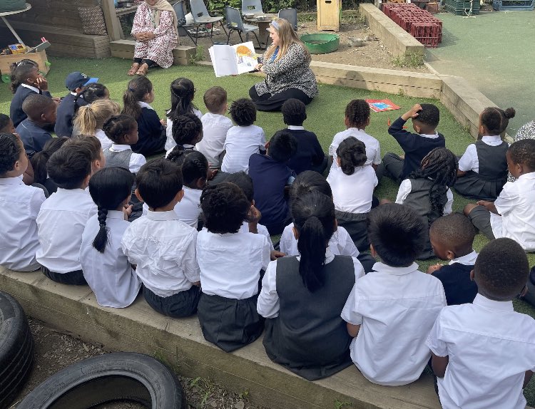 DixonsTC's tweet photo. Reception loved having a guest speaker, Miss Fisher, reading one of our favourite stories. What a lovely way to start the day! #toreadistofly #allthrough https://t.co/bkXeM6frlo