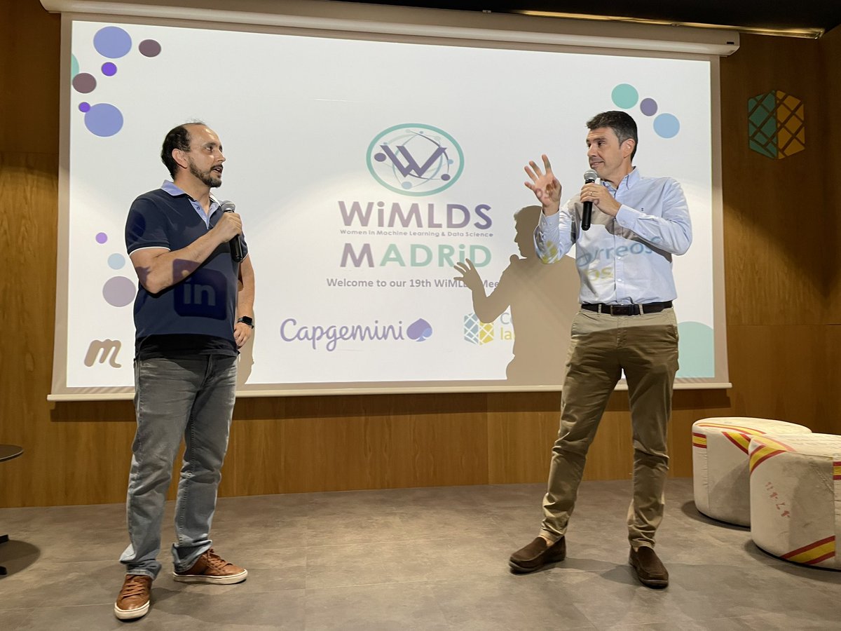 Encantadas en <a href="/Correoslabs/">Correoslabs</a> con tanto #talento #femenino contándonos diferentes #experiencias sobre #datos #emprendimiento y los 306 años de historia de <a href="/Correos/">Correos</a> @mgarcira <a href="/raulbartolomer/">Raúl Bartolomé Ruiz</a> <a href="/noacruz/">Noa Cruz</a> <a href="/mariaabadb/">Maria Abad - Winning by Design</a> <a href="/EduvigisOrtiz/">Eduvigis Ortiz</a> <a href="/dankominsky/">Daniela Kominsky</a> <a href="/Women4Cyber_SP/">Women4Cyber_Spain</a> <a href="/urbanoprada/">Carmen Urbano Prada</a> <a href="/valdurES/">Valdur</a>