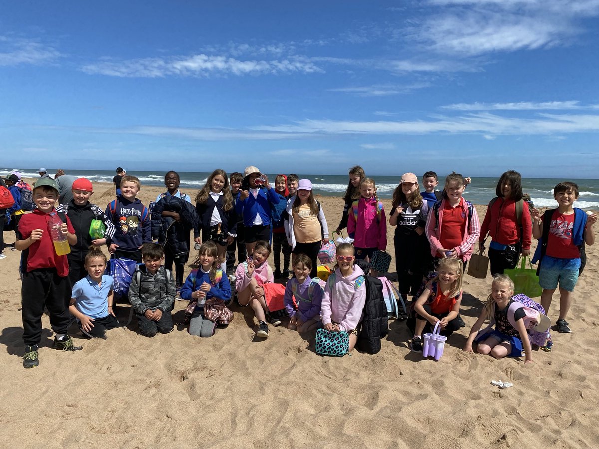 Miss Maxwell tweet media