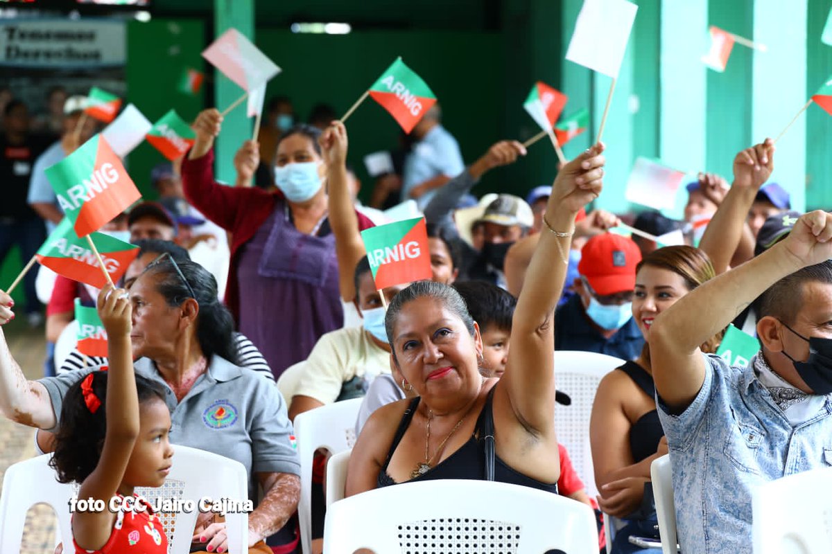 #4319FuerzaDeVictorias 

En imágenes: Esta mañana Arnig conmemora 32 años de la desmomovilización.