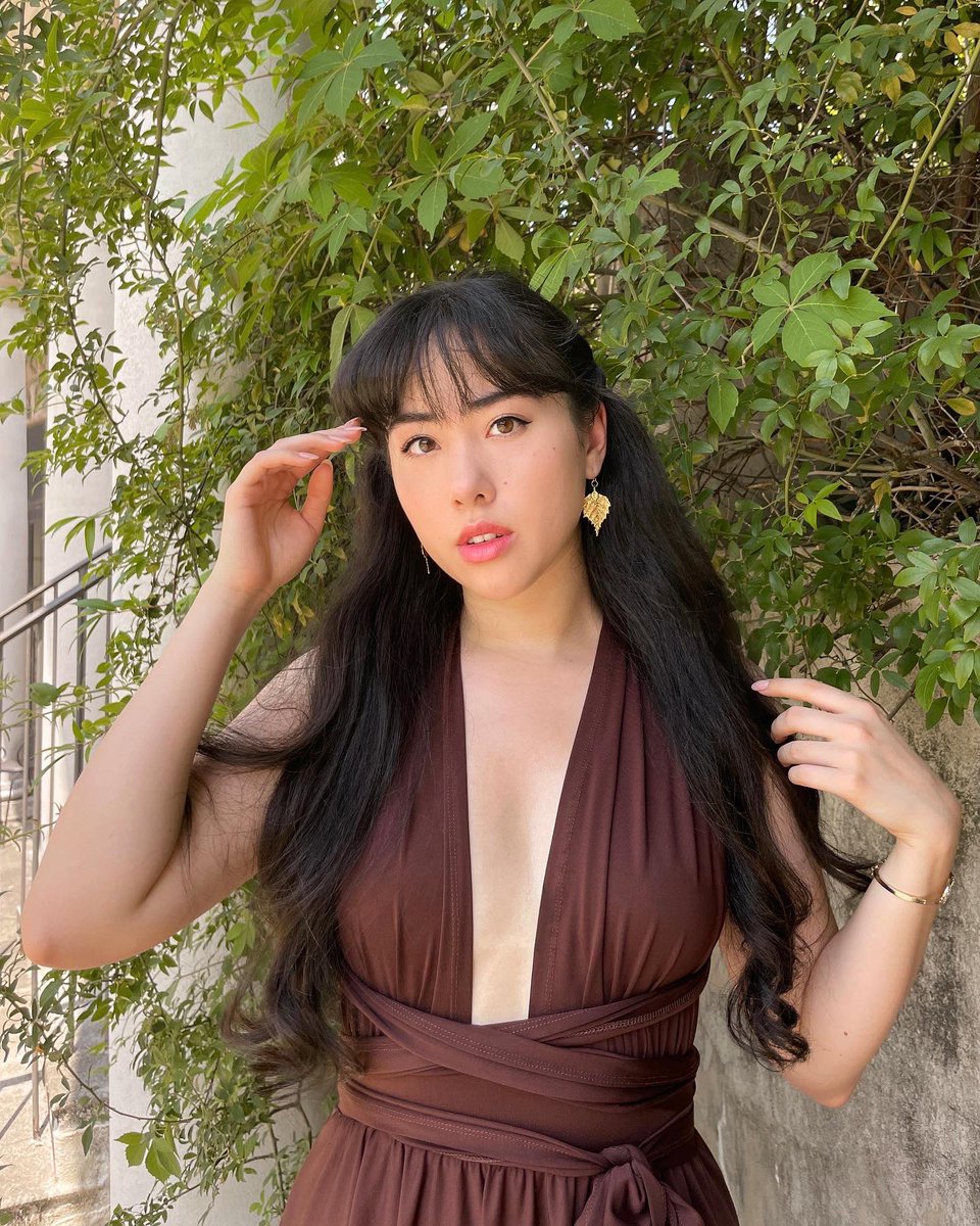 Real_Artemis's tweet photo. You can find me in the garden 🌿 https://t.co/TusUa33P4G