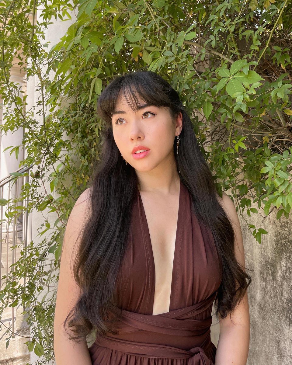 Real_Artemis's tweet photo. You can find me in the garden 🌿 https://t.co/TusUa33P4G