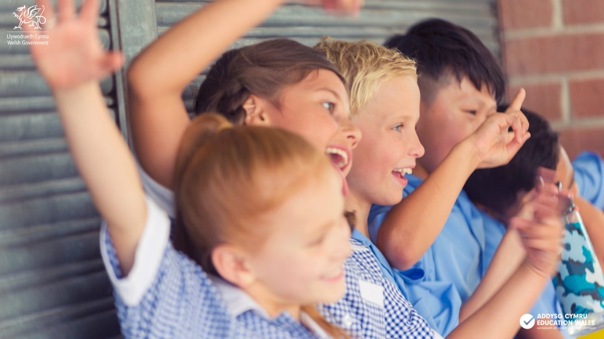 WG_Education's tweet photo. Funding to buy school uniform, equipment, sports kit, kit for activities outside of school is now available for eligible learners.

Apply before 30 June this year to receive this grant.

Contact your local authority for further information. 

https://t.co/oN6ULc82OT #HelpWithKit https://t.co/9Xf8cKFJhH