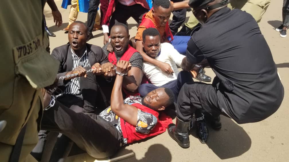 ikotmartha27's tweet photo. Peaceful demonstrations and matches ate legal and Lawful.. why then would @PoliceUg arrest charge and detain Protestants???
#pricemustfall https://t.co/rpUIHx8KaX