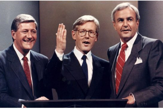 labour_girl's tweet photo. On this day in 1993, Ontario’s NDP government passed the Social Contract Act, cutting $2 billion from public-sector compensation. The plan imposed a wage freeze and mandatory unpaid days of leave for civil servants, which became known as Rae Days. #canlab #cdnpoli #onpoli https://t.co/llVWysxM7a