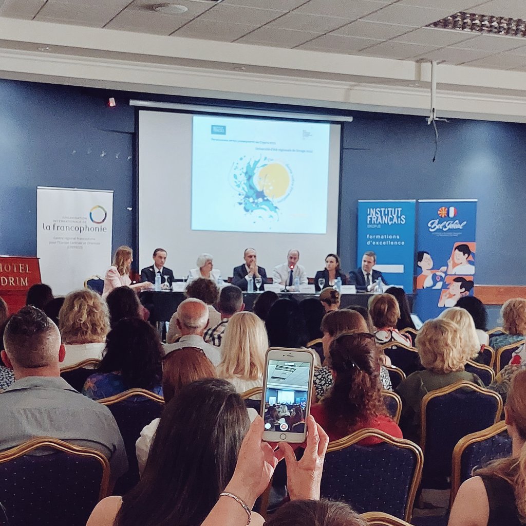 IFSkopje's tweet photo. En ce moment 👉 Ouverture de l'Université d'été de Struga! 

Plus de 120 professeurs de 🇲🇫 sont présent.e.s ! Merci !

Suivez-nous via #UniDEte2022 ! https://t.co/WuvV8uBlMY