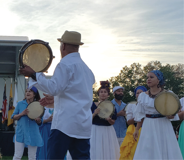 yaaflorg's tweet photo. History has a nice ring to it 🎶, especially when talking about Segunda Quimbamba Folkloric Center’s PUERTO RICAN FOLKLORIC MUSIC: LA BOMBA Y LA PLENA Assembly. Watch students dance and honor Puerto Rican heritage in music. Link in bio.
#Arts4Learning #YAArtistSpotlight #YADance https://t.co/I2ChA2lg3M