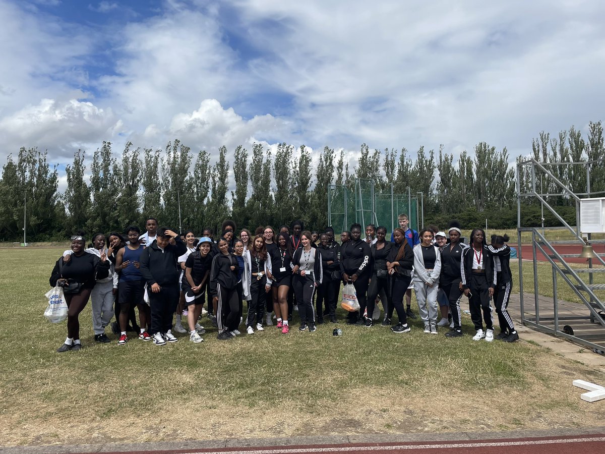 HolyFamily6thform tweet media