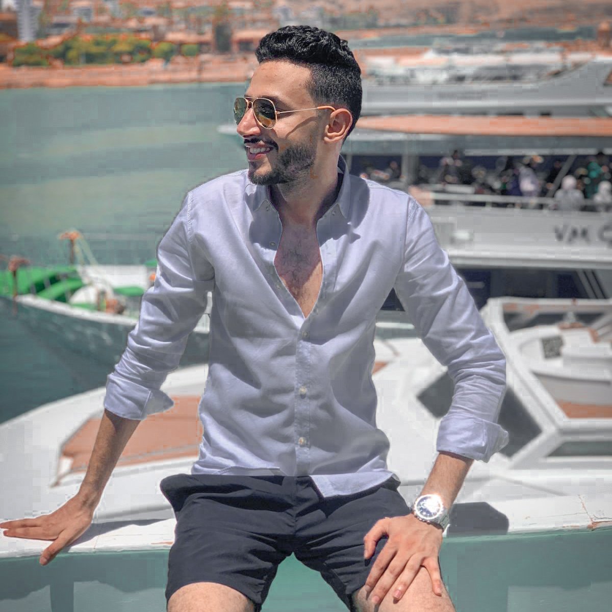 hassanseid2's tweet photo. 🌊🌊🤍🤍
#صورة_ملف_شخصي_جديدة https://t.co/LP2wmaDGlk